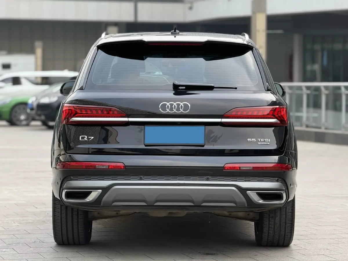 2021 Audi Q7 3.0T 340HP V6 8AT,autocango,china used car exporter,china ev exporter,chinese used car exporter,chinese used ev exporter