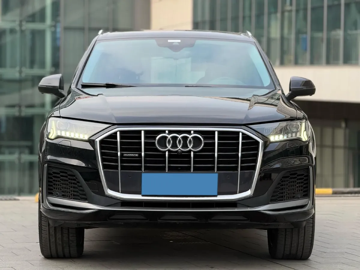 2021 Audi Q7 3.0T 340HP V6 8AT,autocango,china used car exporter,china ev exporter,chinese used car exporter,chinese used ev exporter