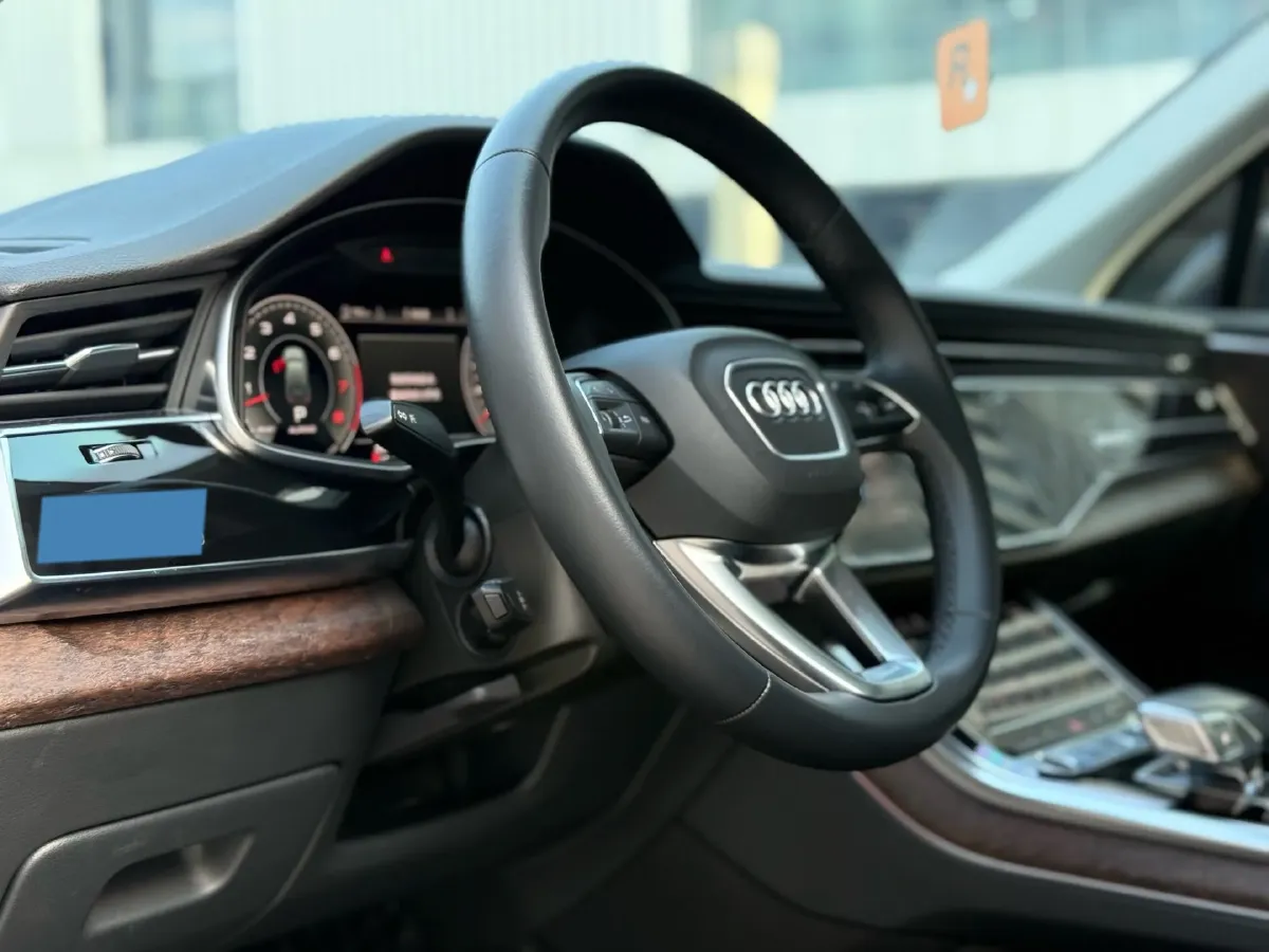 2021 Audi Q7 3.0T 340HP V6 8AT,autocango,china used car exporter,china ev exporter,chinese used car exporter,chinese used ev exporter