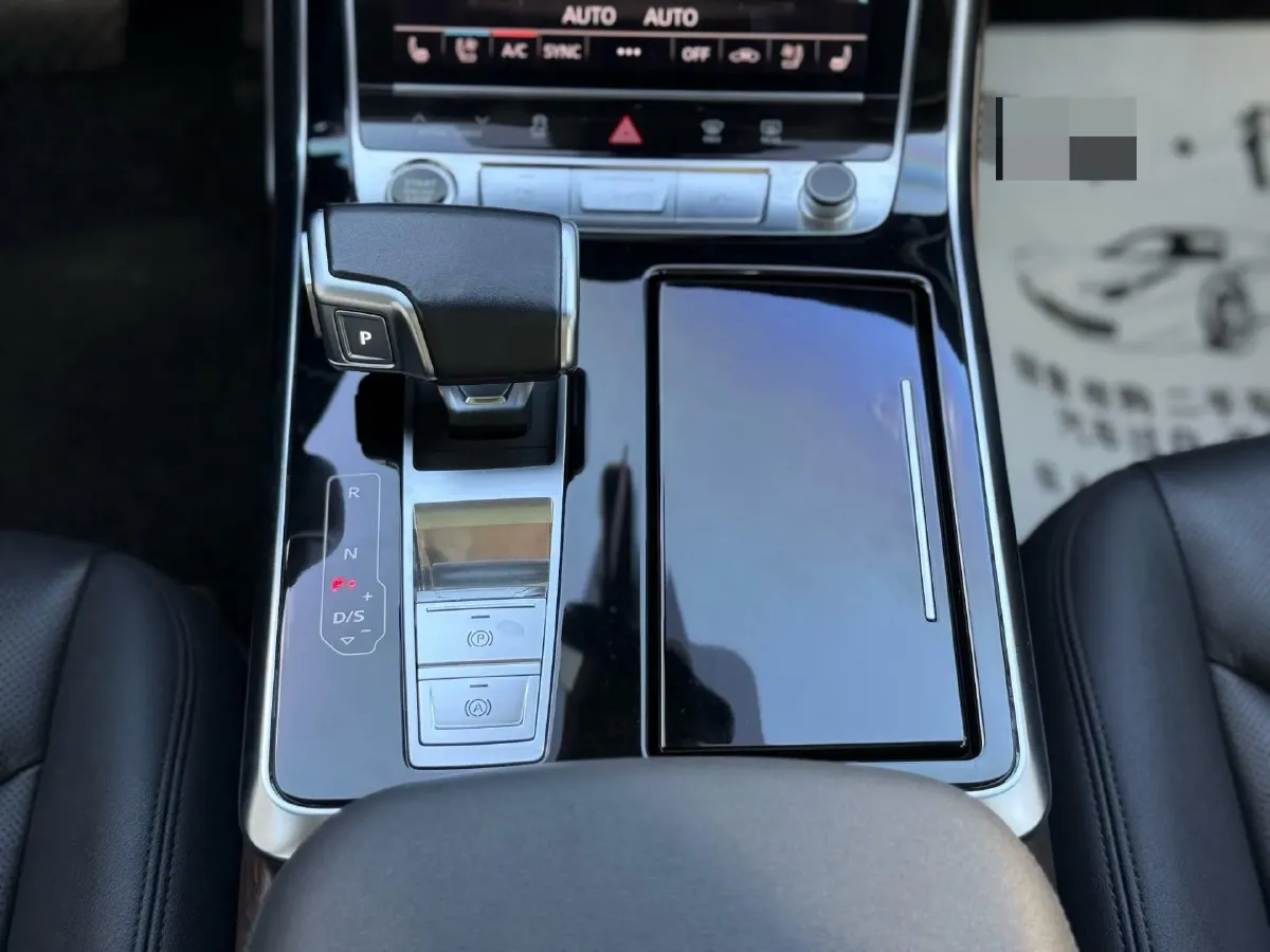 2021 Audi Q7 3.0T 340HP V6 8AT,autocango,china used car exporter,china ev exporter,chinese used car exporter,chinese used ev exporter