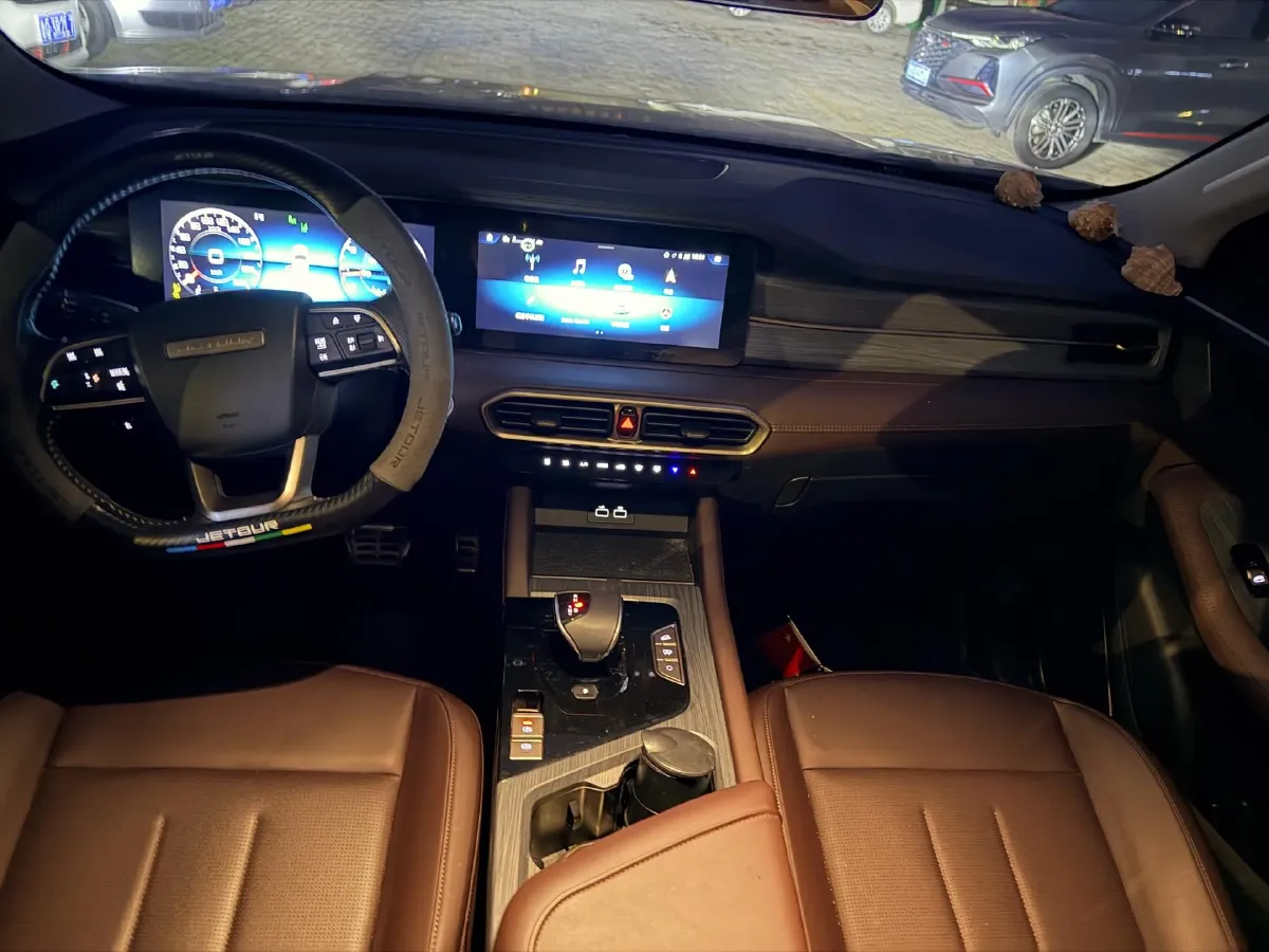 2024 Jetour X90 Plus 1.6T 197HP L4 7DCT,autocango,china used car exporter,china ev exporter,chinese used car exporter,chinese used ev exporter