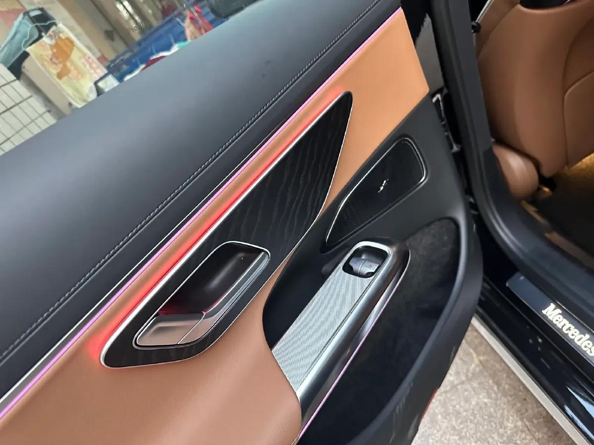 2024 Mercedes-Benz E Class 2.0T 204HP L4 9AT PHEV 25.4KWH,autocango,china used car exporter,china ev exporter,chinese used car exporter,chinese used ev exporter