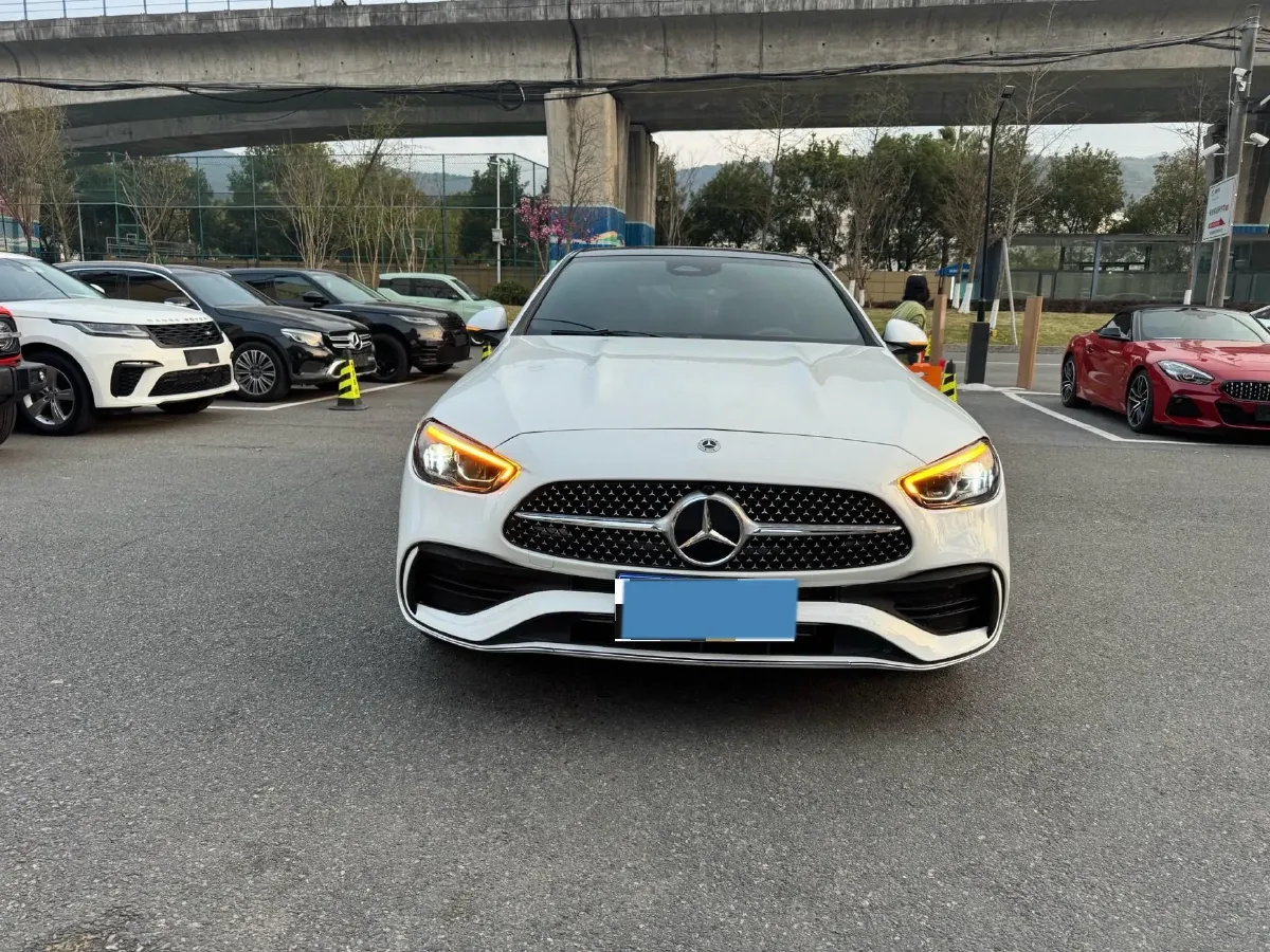 2022 Mercedes-Benz C Class 1.5T 204HP L4 9AT,autocango,china used car exporter,china ev exporter,chinese used car exporter,chinese used ev exporter