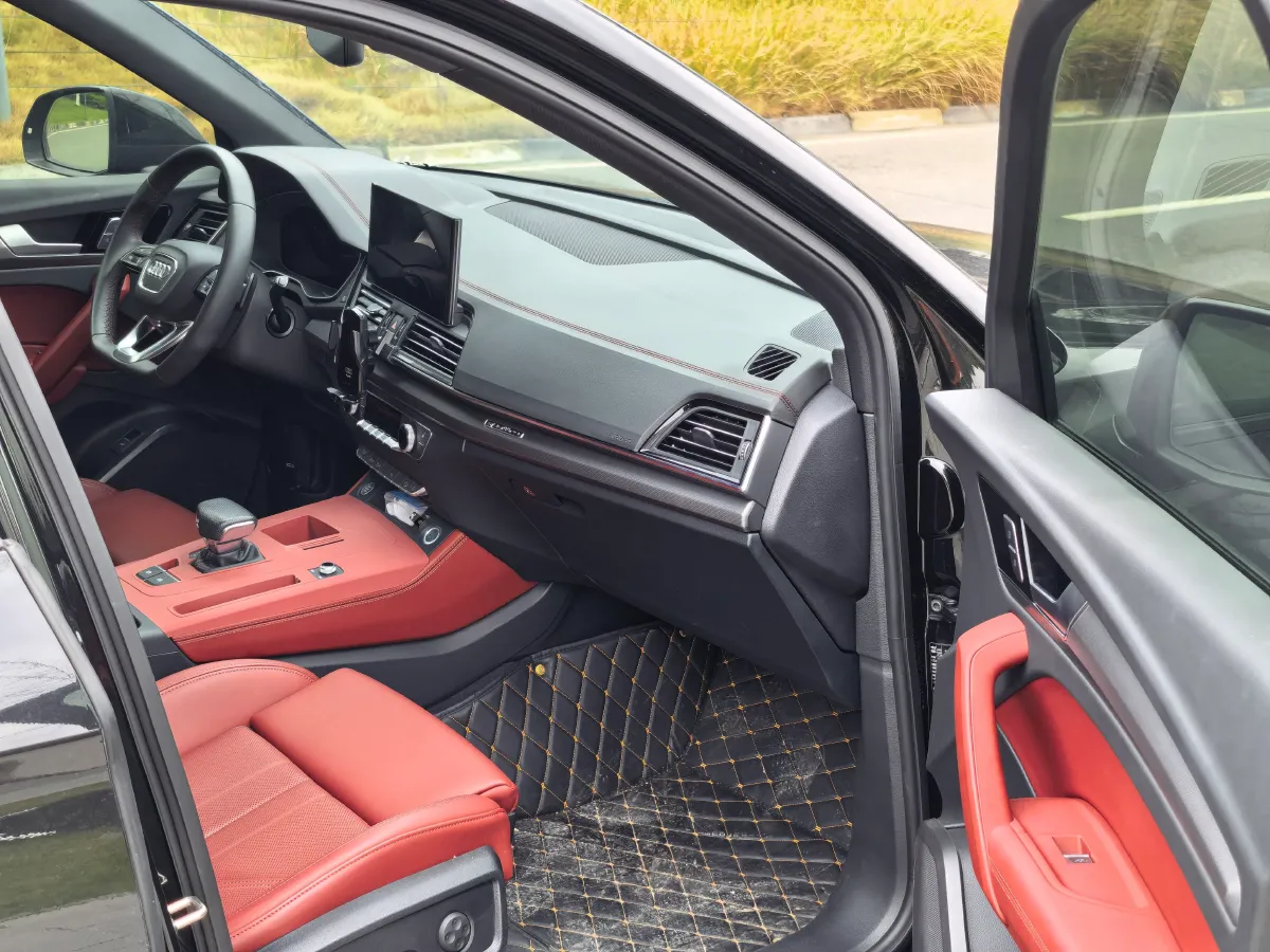 2024 Audi Q5L 2.0T 245HP L4 7DCT,autocango,china used car exporter,china ev exporter,chinese used car exporter,chinese used ev exporter