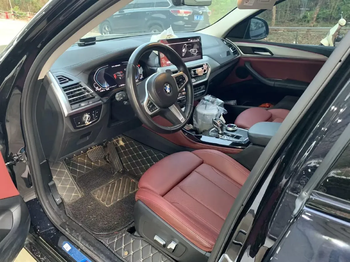 2022 BMW X4 2.0T 245HP L4 8AT,autocango,china used car exporter,china ev exporter,chinese used car exporter,chinese used ev exporter