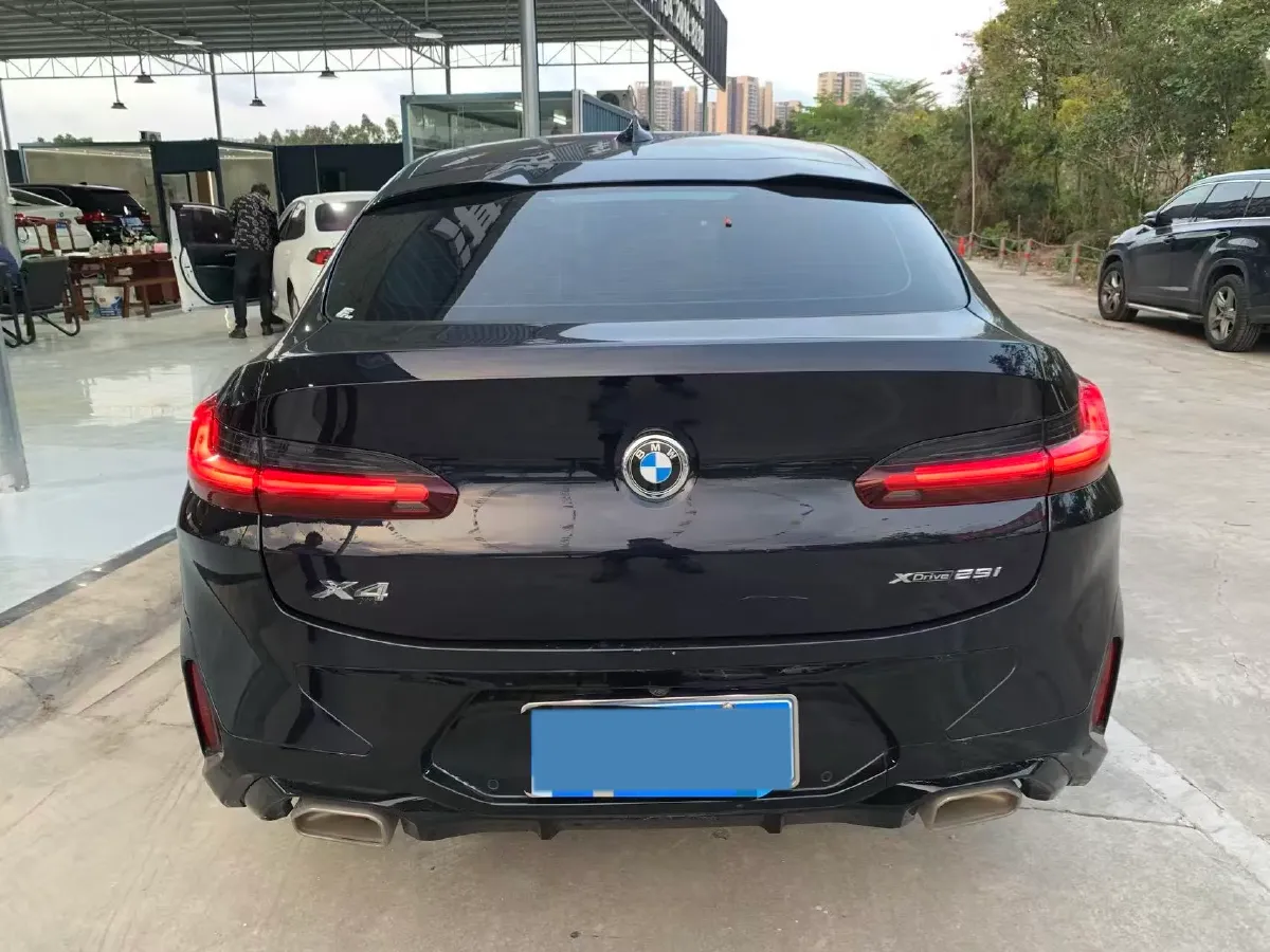 2022 BMW X4 2.0T 245HP L4 8AT,autocango,china used car exporter,china ev exporter,chinese used car exporter,chinese used ev exporter