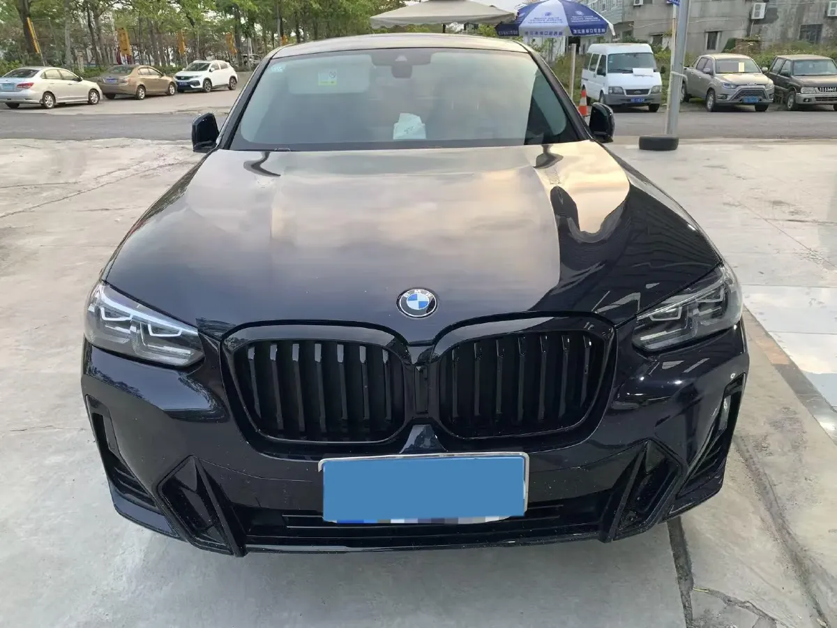 2022 BMW X4 2.0T 245HP L4 8AT,autocango,china used car exporter,china ev exporter,chinese used car exporter,chinese used ev exporter