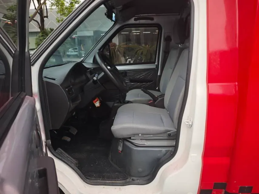 2020 WuLing HongGuang Plus 1.5L 99HP L4 6MT,autocango,china used car exporter,china ev exporter,chinese used car exporter,chinese used ev exporter