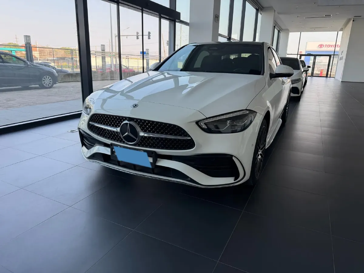 2024 Mercedes-Benz C Class 1.5T 204HP L4 9AT,autocango,china used car exporter,china ev exporter,chinese used car exporter,chinese used ev exporter