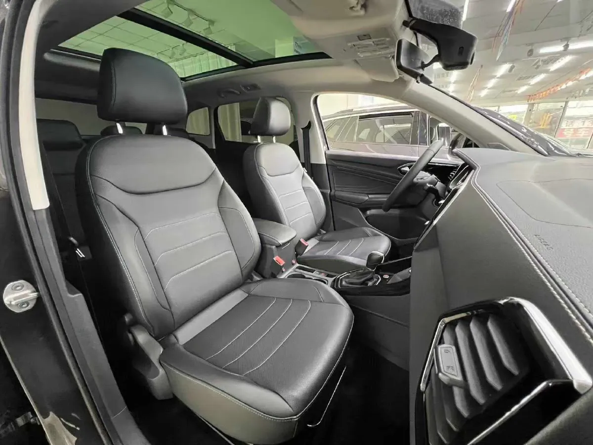 2022 Jetta VS7 1.4T 150HP L4 6AT,autocango,china used car exporter,china ev exporter,chinese used car exporter,chinese used ev exporter