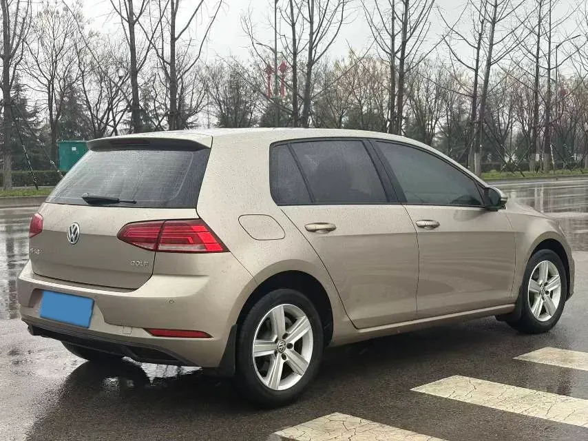 2018 Volkswagen Golf 1.6L 110HP L4 6AT,autocango,china used car exporter,china ev exporter,chinese used car exporter,chinese used ev exporter