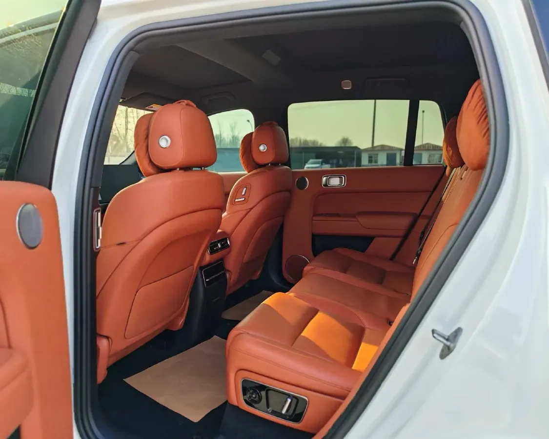 2023 Li L7 Range Extended 154HP REEV 40.9KWH,autocango,china used car exporter,china ev exporter,chinese used car exporter,chinese used ev exporter