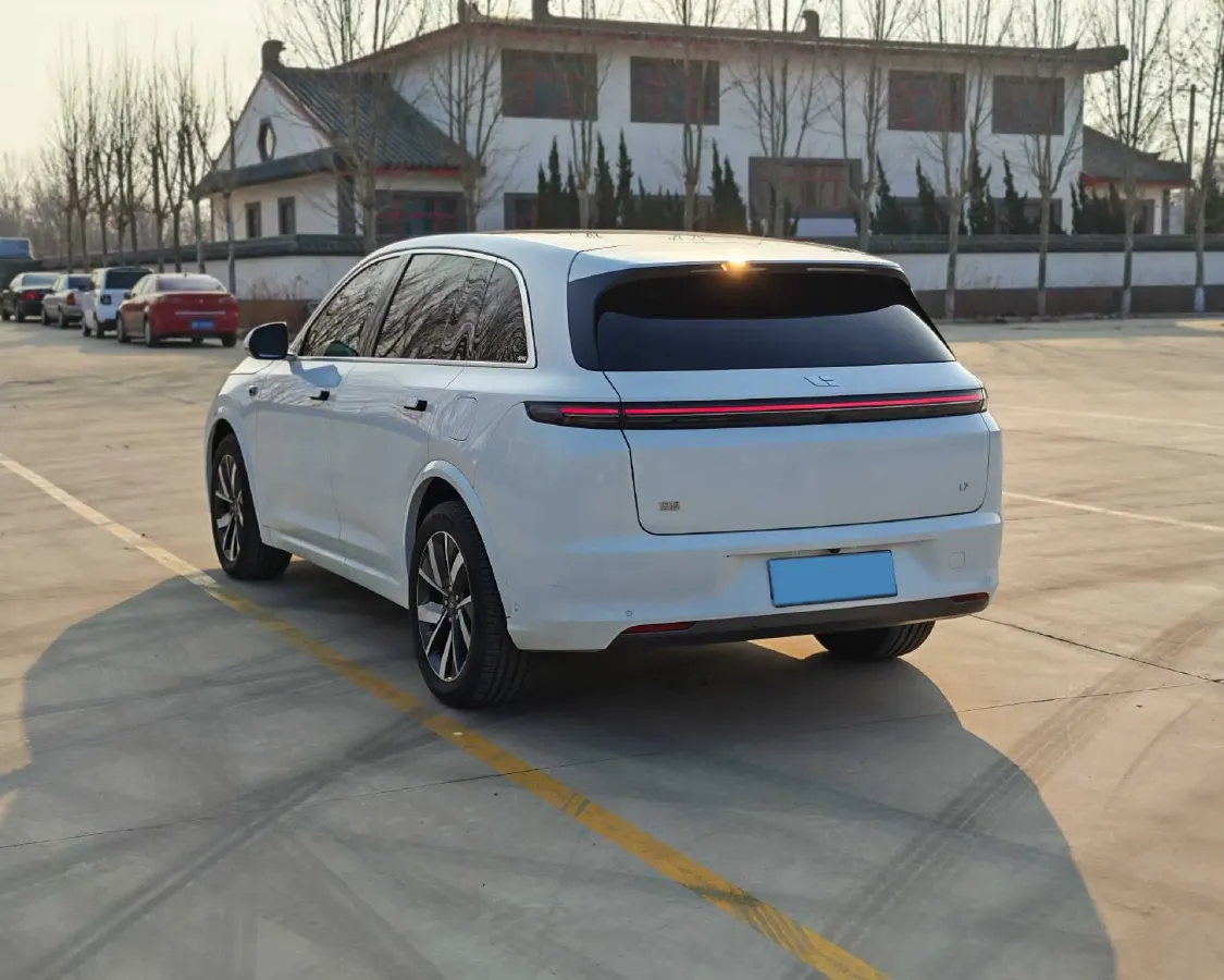 2023 Li L7 Range Extended 154HP REEV 40.9KWH,autocango,china used car exporter,china ev exporter,chinese used car exporter,chinese used ev exporter