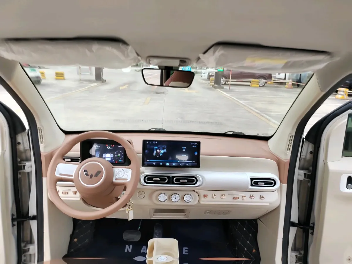 2024 WuLing HongGuang MINI EV BEV 17.3KWH,autocango,china used car exporter,china ev exporter,chinese used car exporter,chinese used ev exporter