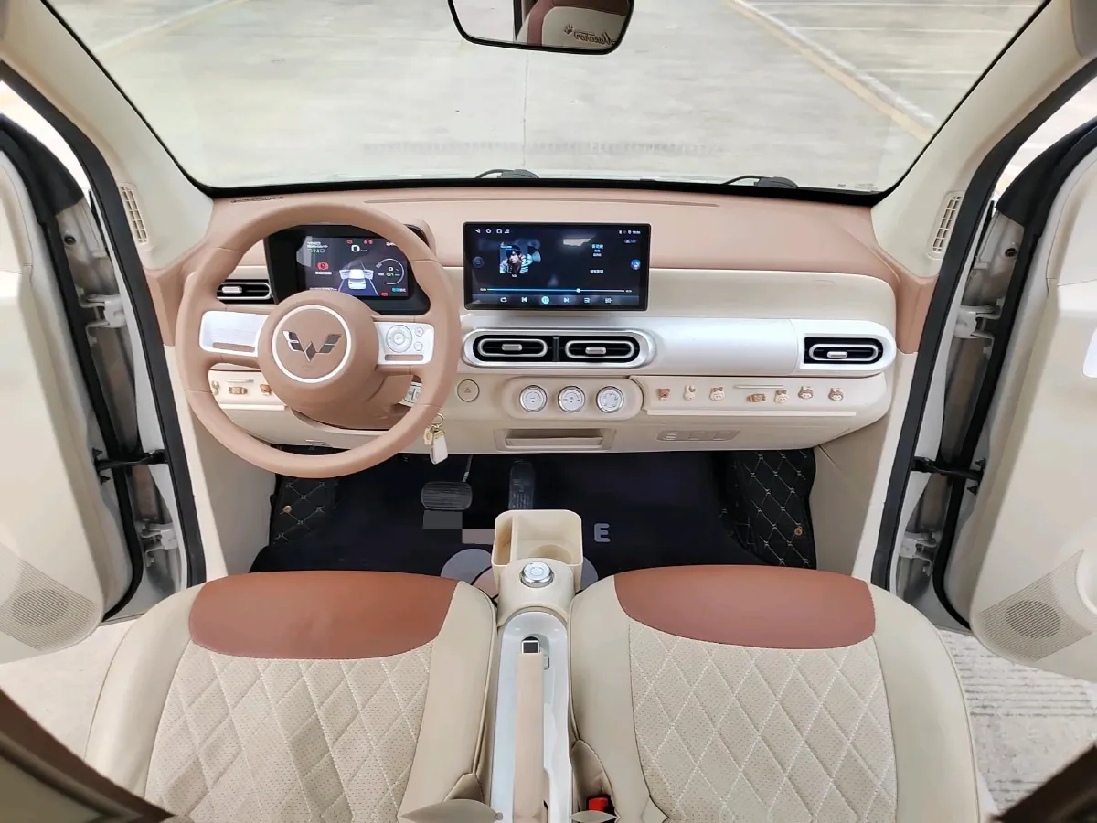 2024 WuLing HongGuang MINI EV BEV 17.3KWH,autocango,china used car exporter,china ev exporter,chinese used car exporter,chinese used ev exporter