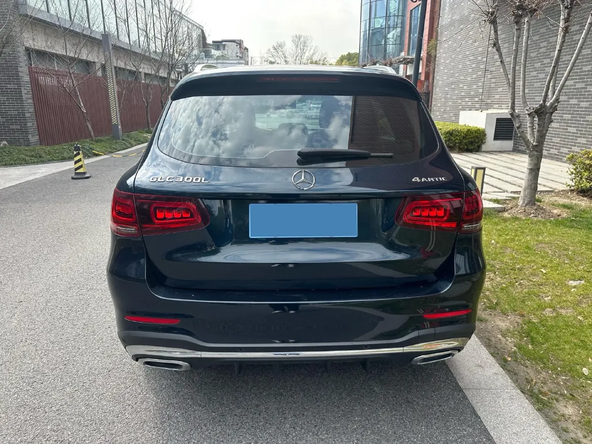 2020 Mercedes-Benz GLC Class 2.0T 258HP L4 9AT,autocango,china used car exporter,china ev exporter,chinese used car exporter,chinese used ev exporter