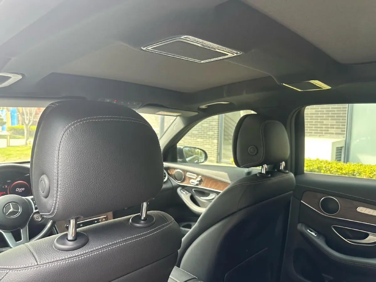 2020 Mercedes-Benz GLC Class 2.0T 258HP L4 9AT,autocango,china used car exporter,china ev exporter,chinese used car exporter,chinese used ev exporter