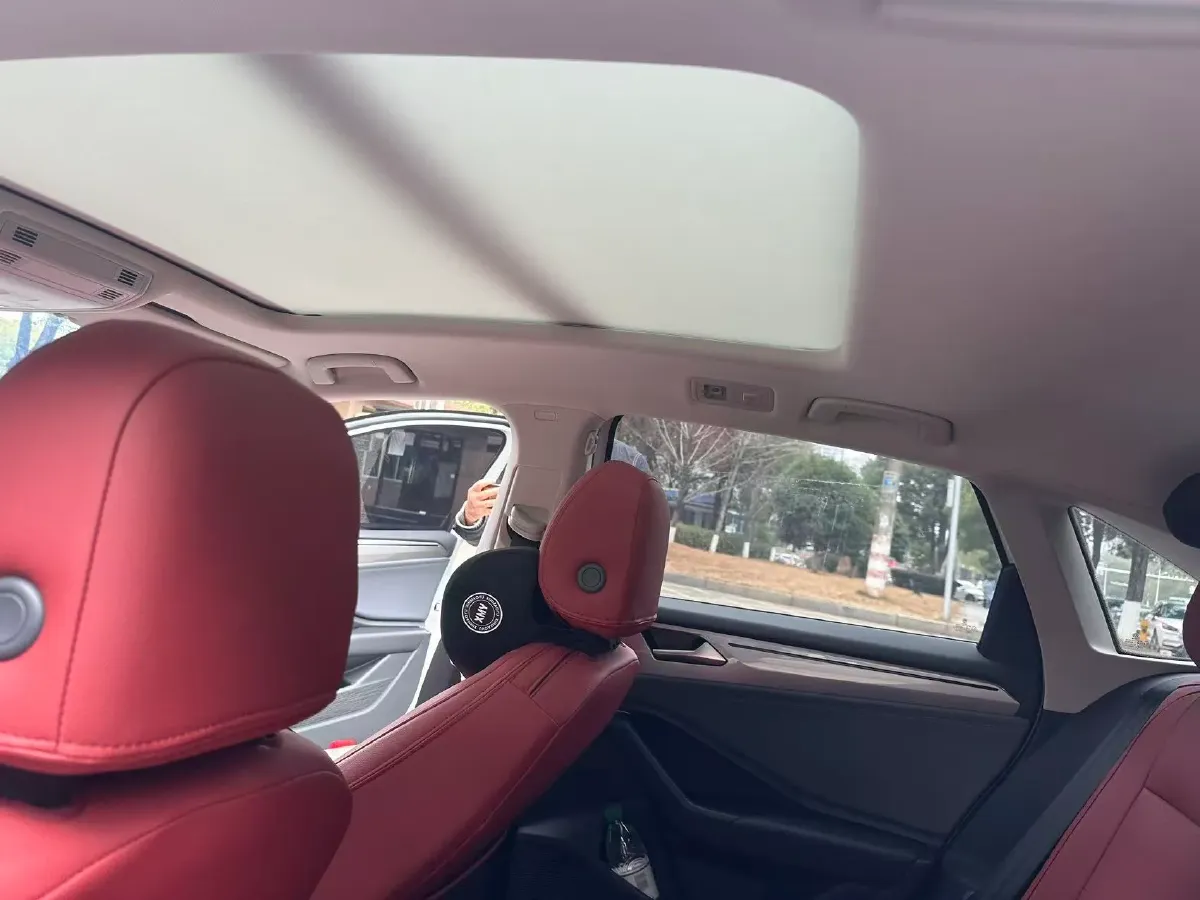 2024 Volkswagen Sagitar 1.5T 160HP L4 7DCT,autocango,china used car exporter,china ev exporter,chinese used car exporter,chinese used ev exporter