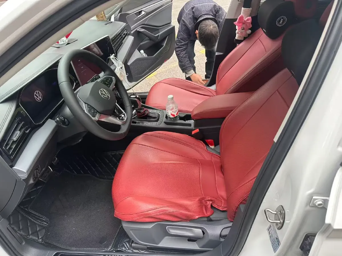 2024 Volkswagen Sagitar 1.5T 160HP L4 7DCT,autocango,china used car exporter,china ev exporter,chinese used car exporter,chinese used ev exporter