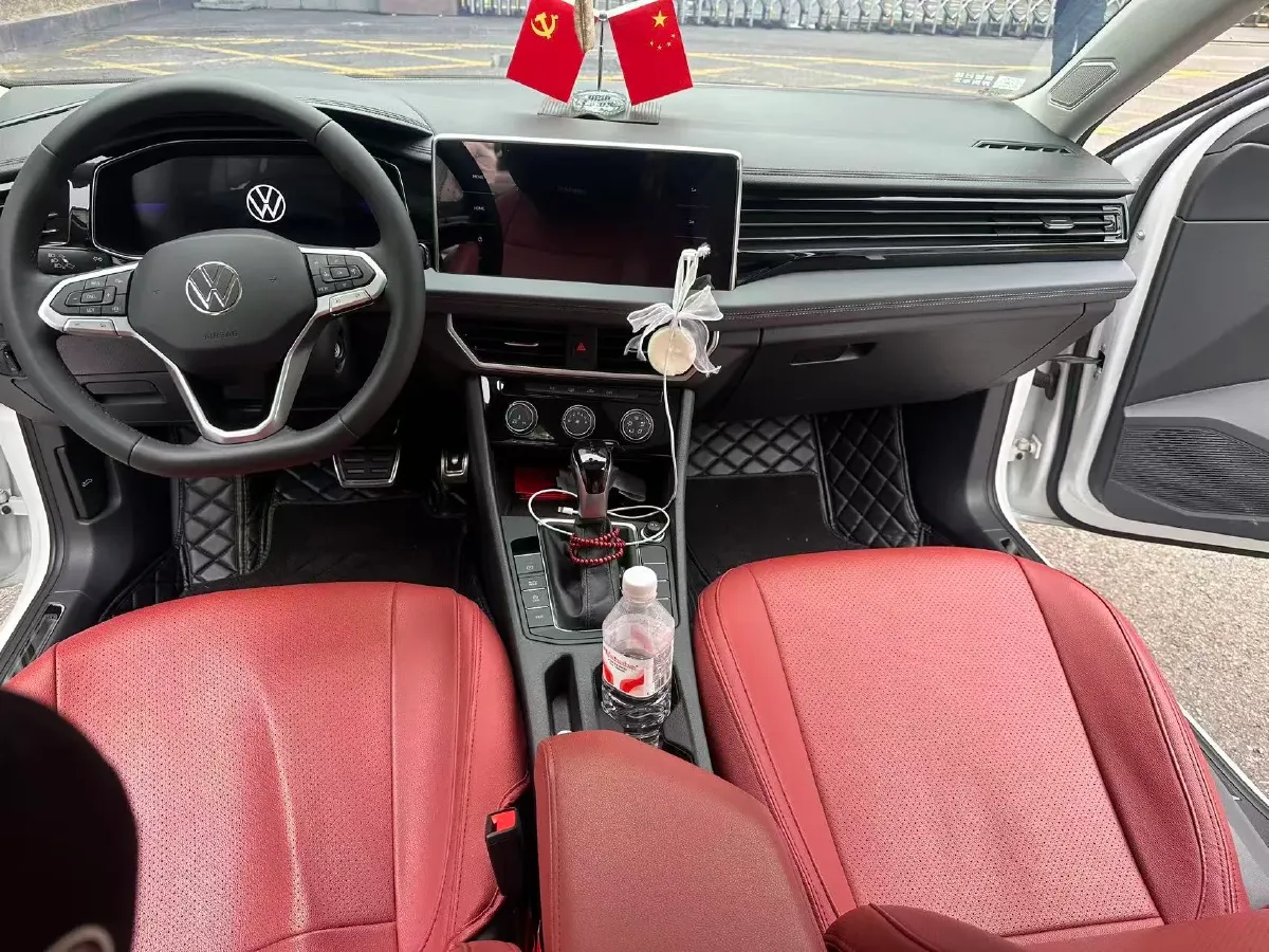2024 Volkswagen Sagitar 1.5T 160HP L4 7DCT,autocango,china used car exporter,china ev exporter,chinese used car exporter,chinese used ev exporter