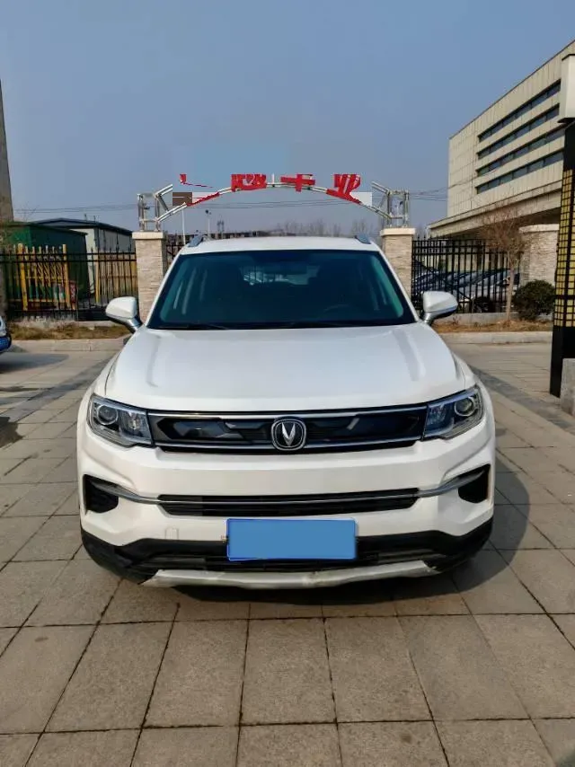 2018 ChangAn CS35 Plus 1.6L 128HP L4 5MT,autocango,china used car exporter,china ev exporter,chinese used car exporter,chinese used ev exporter
