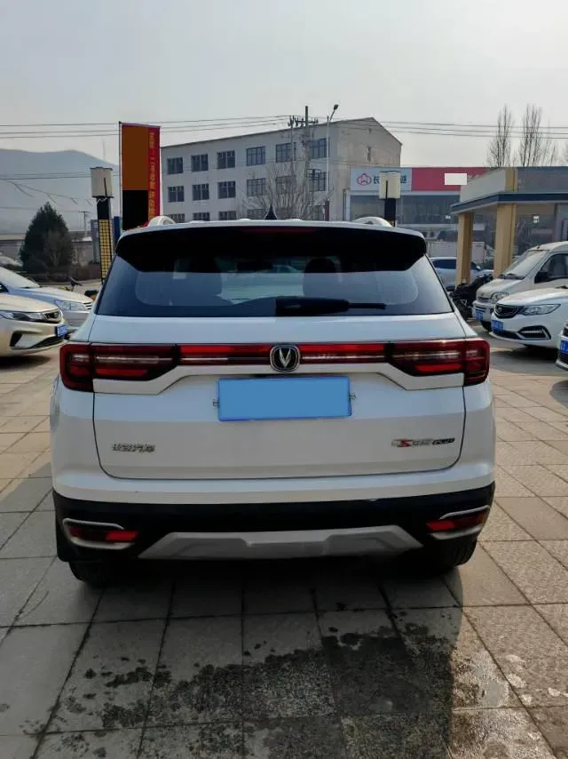 2018 ChangAn CS35 Plus 1.6L 128HP L4 5MT,autocango,china used car exporter,china ev exporter,chinese used car exporter,chinese used ev exporter