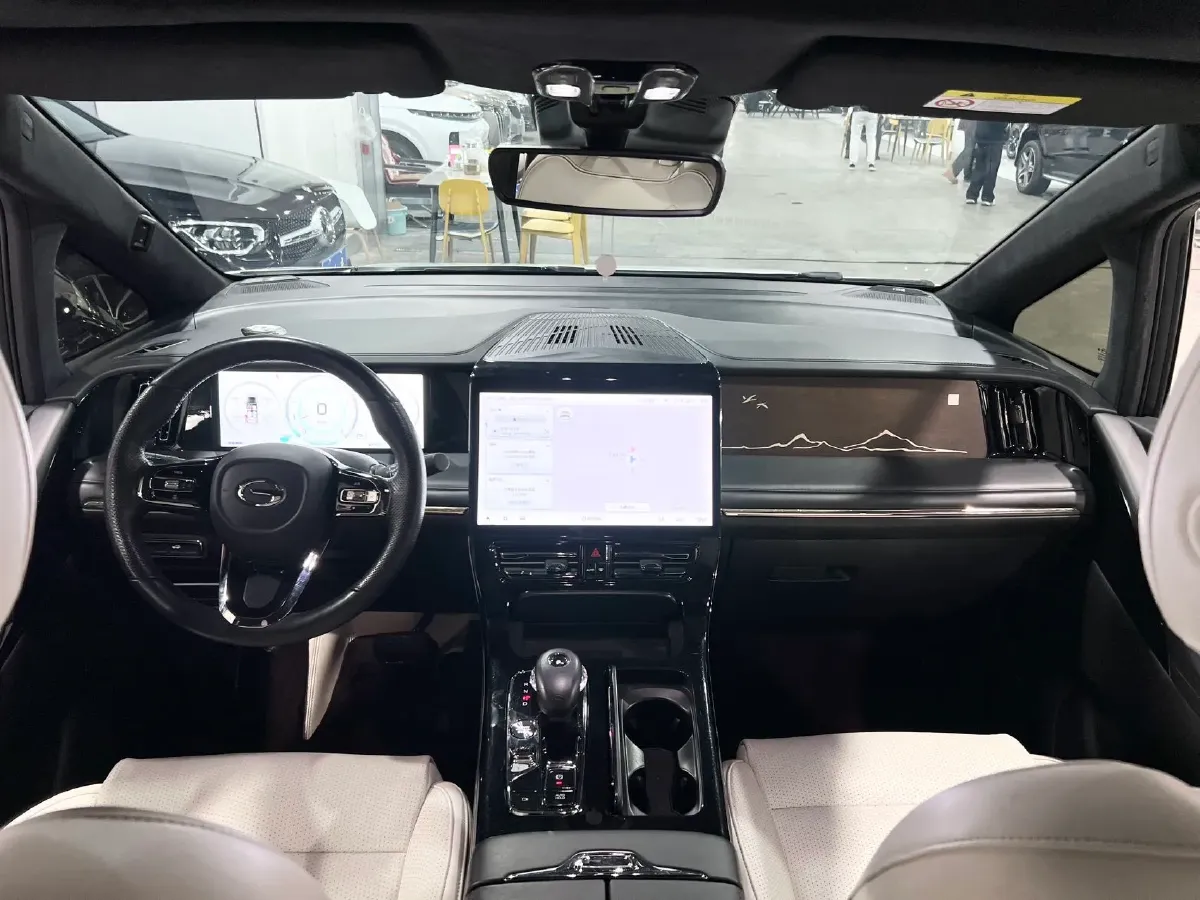 2023 GAC Trumpchi M8 2.0T 252HP L4 8AT,autocango,china used car exporter,china ev exporter,chinese used car exporter,chinese used ev exporter