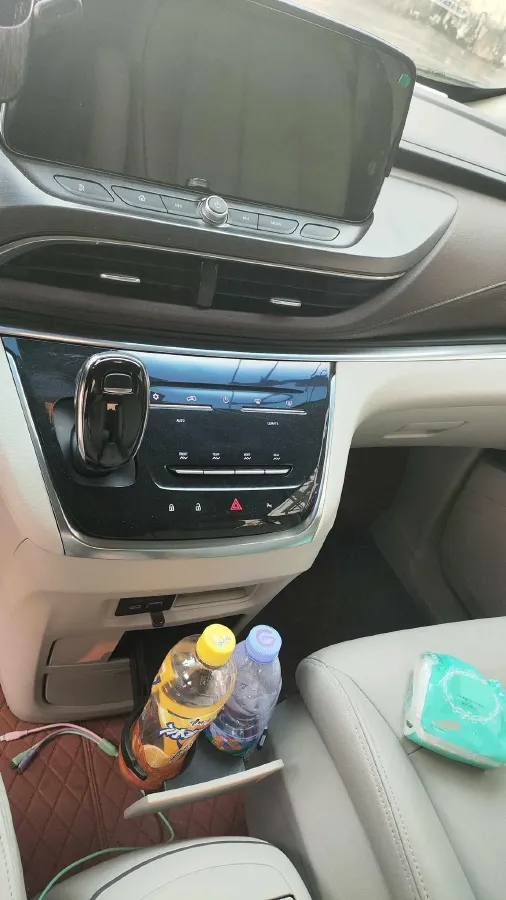 2021 Buick GL8 2.0T 237HP L4 9AT,autocango,china used car exporter,china ev exporter,chinese used car exporter,chinese used ev exporter