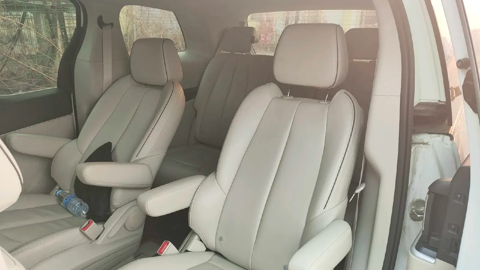 2021 Buick GL8 2.0T 237HP L4 9AT,autocango,china used car exporter,china ev exporter,chinese used car exporter,chinese used ev exporter