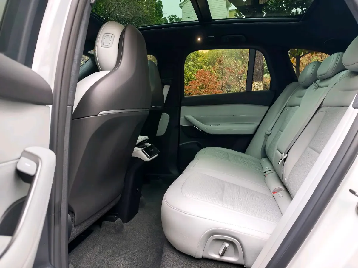 2025 NIO ES6 BEV,autocango,china used car exporter,china ev exporter,chinese used car exporter,chinese used ev exporter