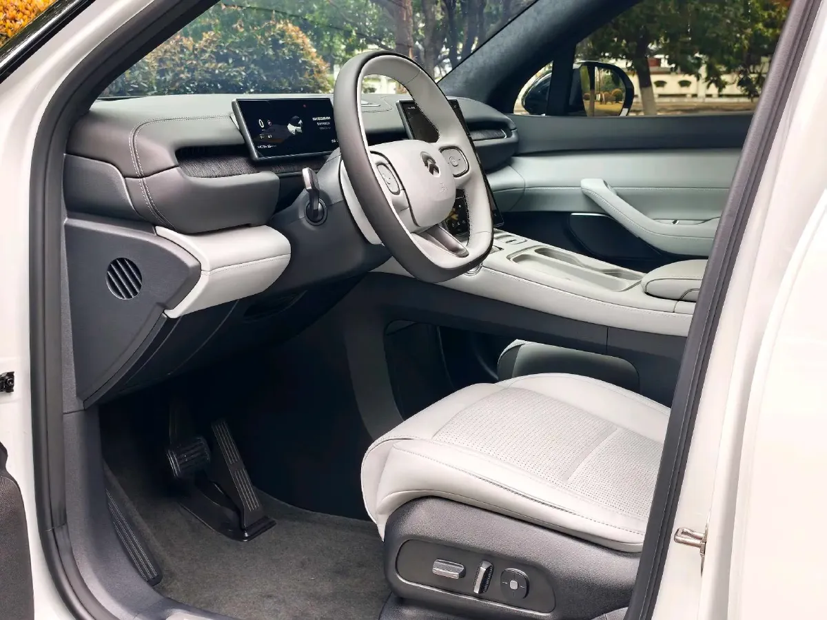 2025 NIO ES6 BEV,autocango,china used car exporter,china ev exporter,chinese used car exporter,chinese used ev exporter