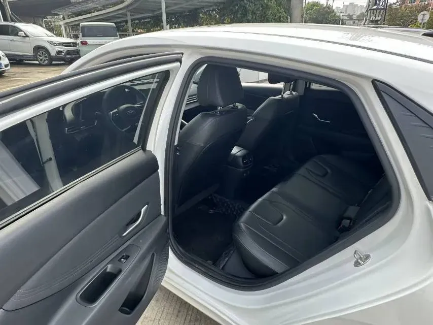 2023 Hyundai Elantra 1.5L 115HP L4 CVT,autocango,china used car exporter,china ev exporter,chinese used car exporter,chinese used ev exporter
