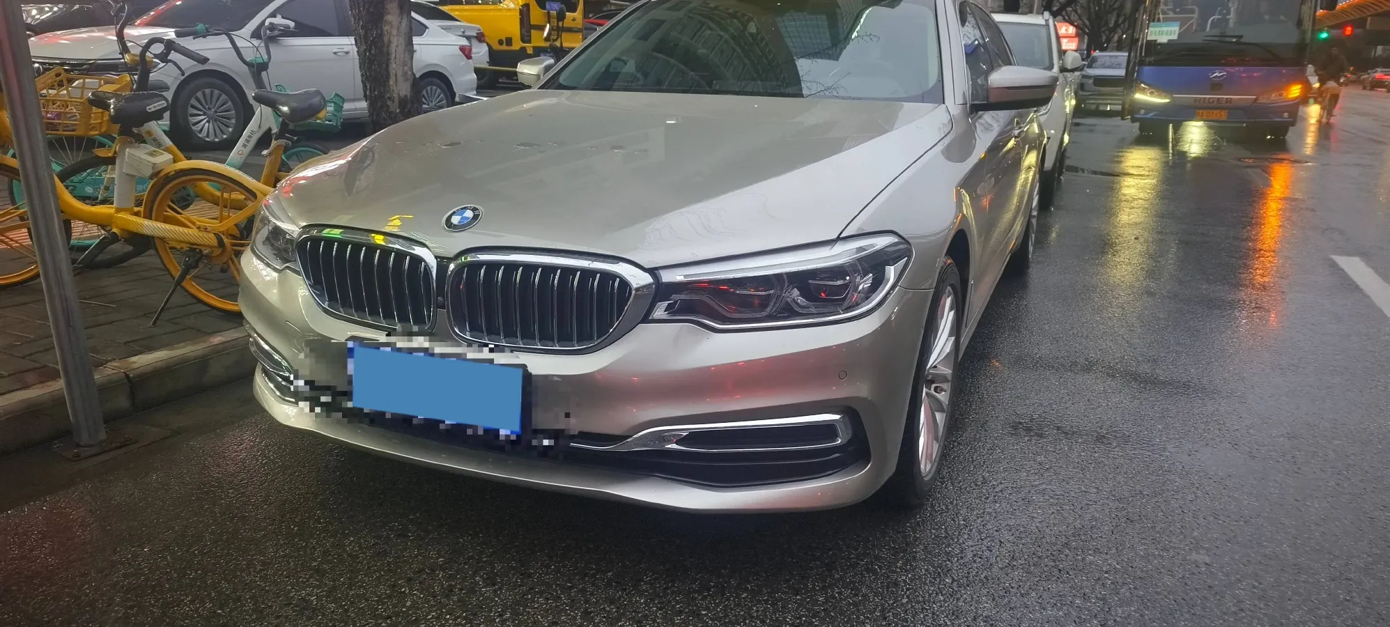 2020 BMW 5 Series 2.0T 252HP L4 8AT,autocango,china used car exporter,china ev exporter,chinese used car exporter,chinese used ev exporter