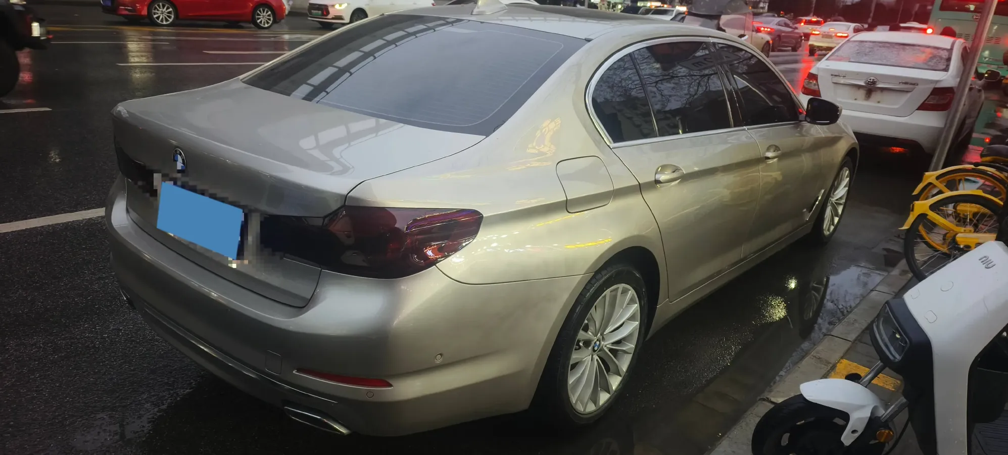 2020 BMW 5 Series 2.0T 252HP L4 8AT,autocango,china used car exporter,china ev exporter,chinese used car exporter,chinese used ev exporter
