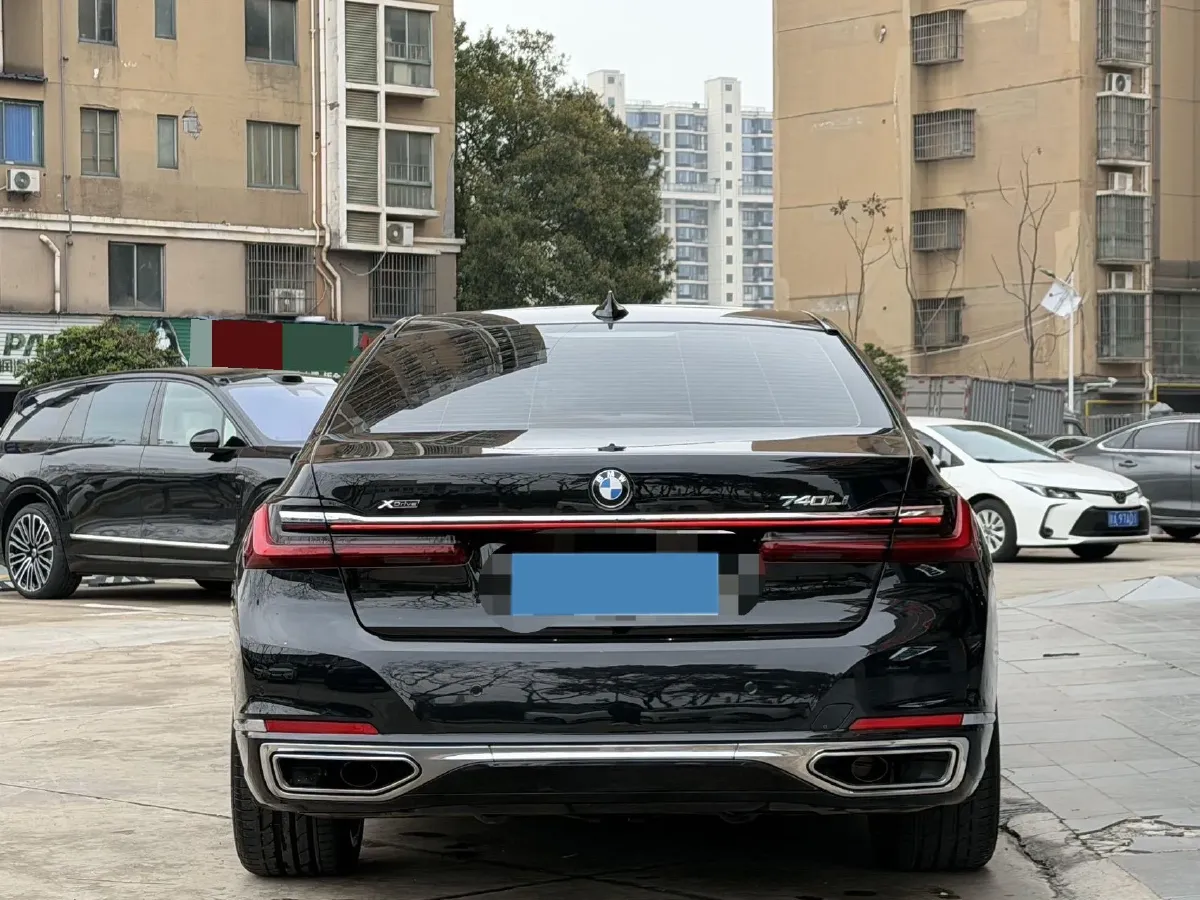 2021 BMW 7 Series 3.0T 340HP L6 8AT,autocango,china used car exporter,china ev exporter,chinese used car exporter,chinese used ev exporter