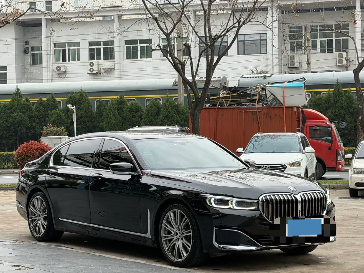2021 BMW 7 Series 3.0T 340HP L6 8AT,autocango,china used car exporter,china ev exporter,chinese used car exporter,chinese used ev exporter