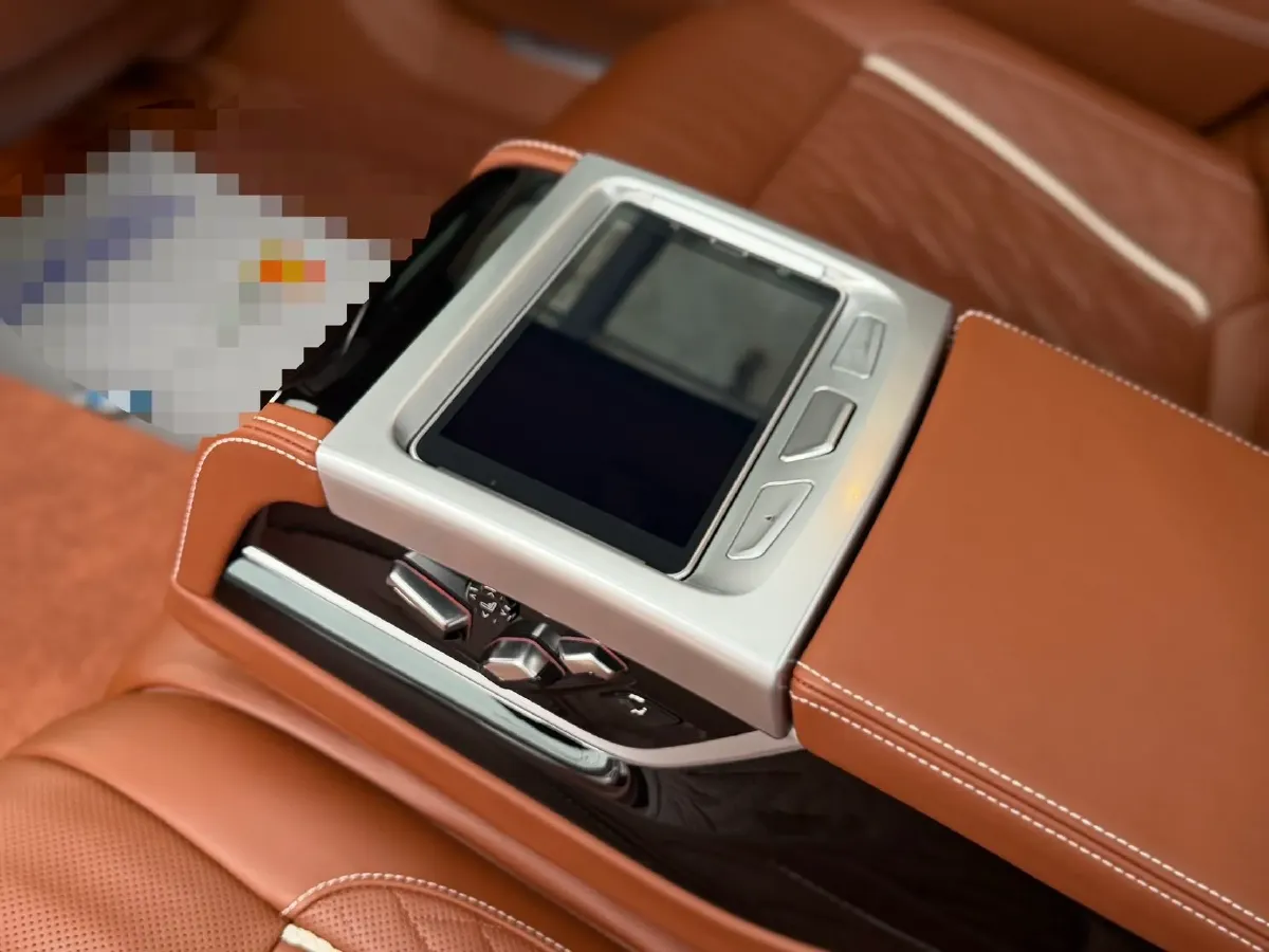 2021 BMW 7 Series 3.0T 340HP L6 8AT,autocango,china used car exporter,china ev exporter,chinese used car exporter,chinese used ev exporter