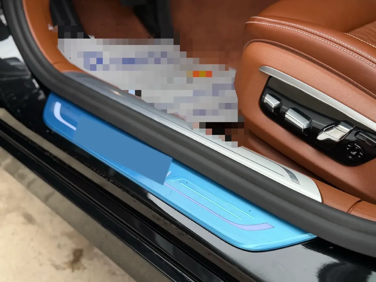 2021 BMW 7 Series 3.0T 340HP L6 8AT,autocango,china used car exporter,china ev exporter,chinese used car exporter,chinese used ev exporter