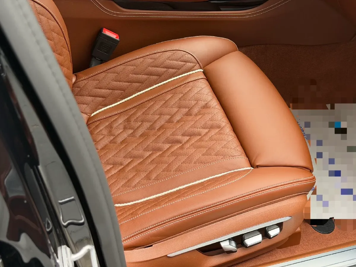 2021 BMW 7 Series 3.0T 340HP L6 8AT,autocango,china used car exporter,china ev exporter,chinese used car exporter,chinese used ev exporter