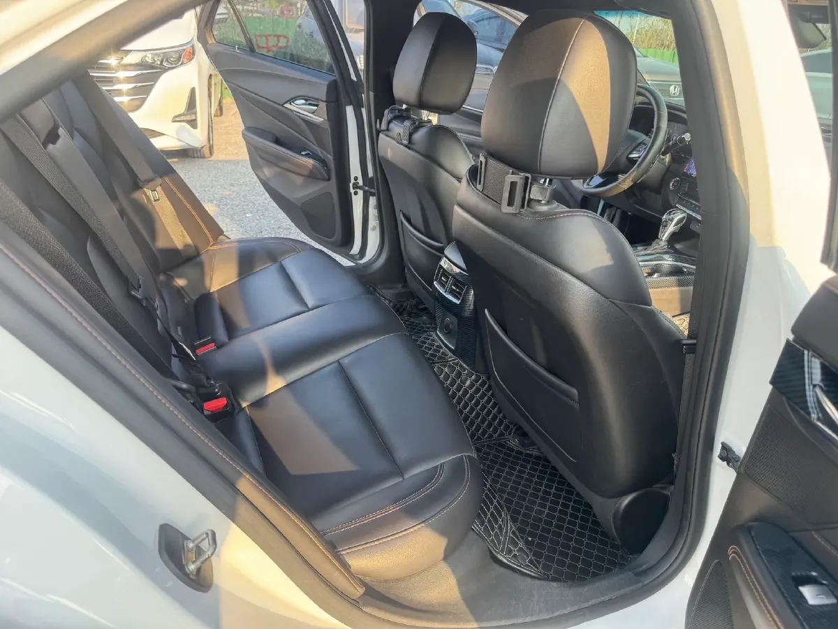 2022 Cadillac CT4 2.0T 237HP L4 8AT,autocango,china used car exporter,china ev exporter,chinese used car exporter,chinese used ev exporter