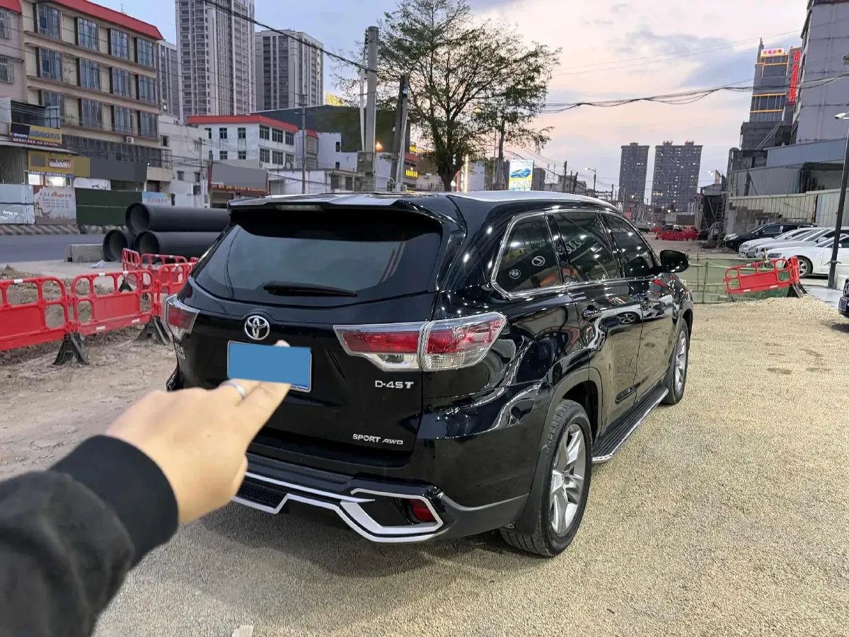 2017 Toyota Highlander 2.0T 220HP L4 6AT,autocango,china used car exporter,china ev exporter,chinese used car exporter,chinese used ev exporter