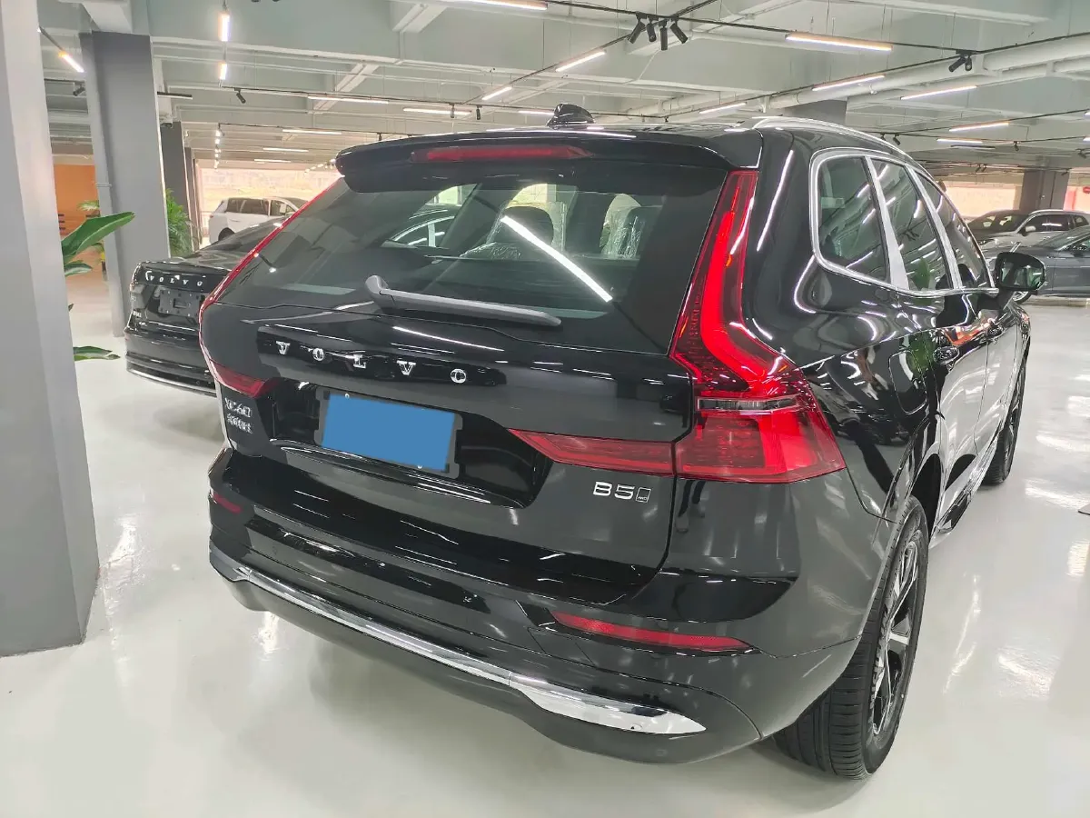 2026 Volvo XC60 2.0T 250HP L4 8AT,autocango,china used car exporter,china ev exporter,chinese used car exporter,chinese used ev exporter
