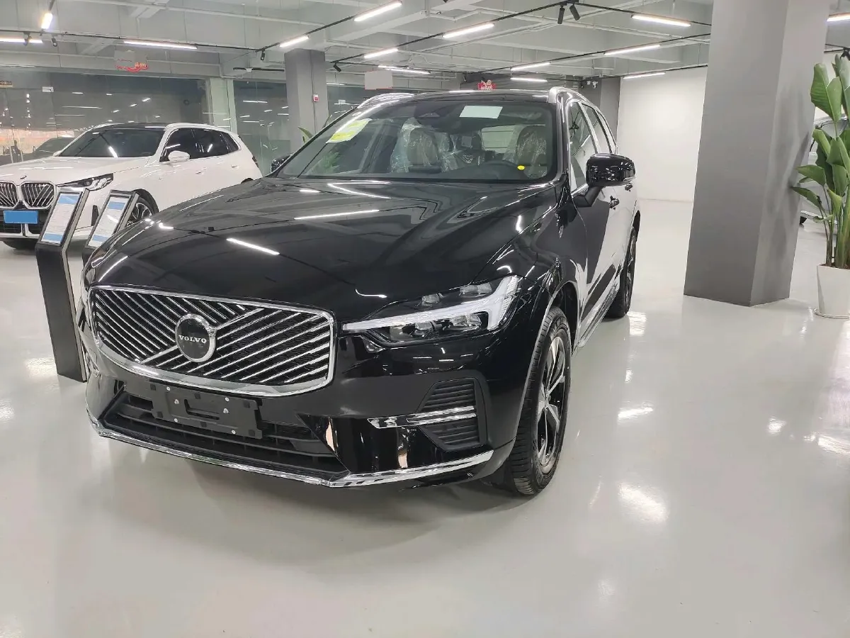 2026 Volvo XC60 2.0T 250HP L4 8AT,autocango,china used car exporter,china ev exporter,chinese used car exporter,chinese used ev exporter