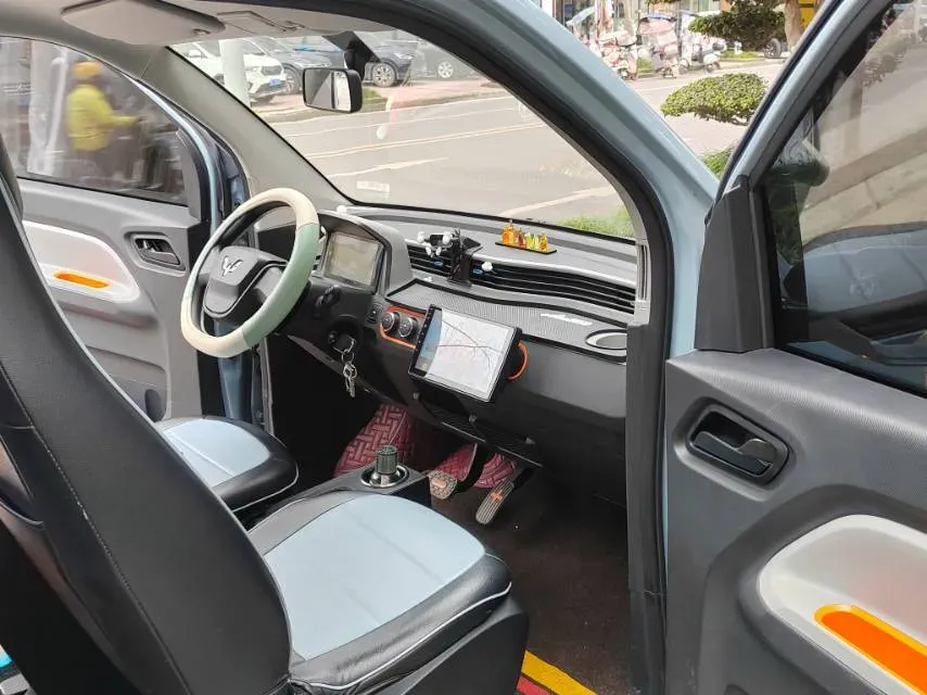 2021 WuLing HongGuang MINI EV BEV 13.8KWH,autocango,china used car exporter,china ev exporter,chinese used car exporter,chinese used ev exporter