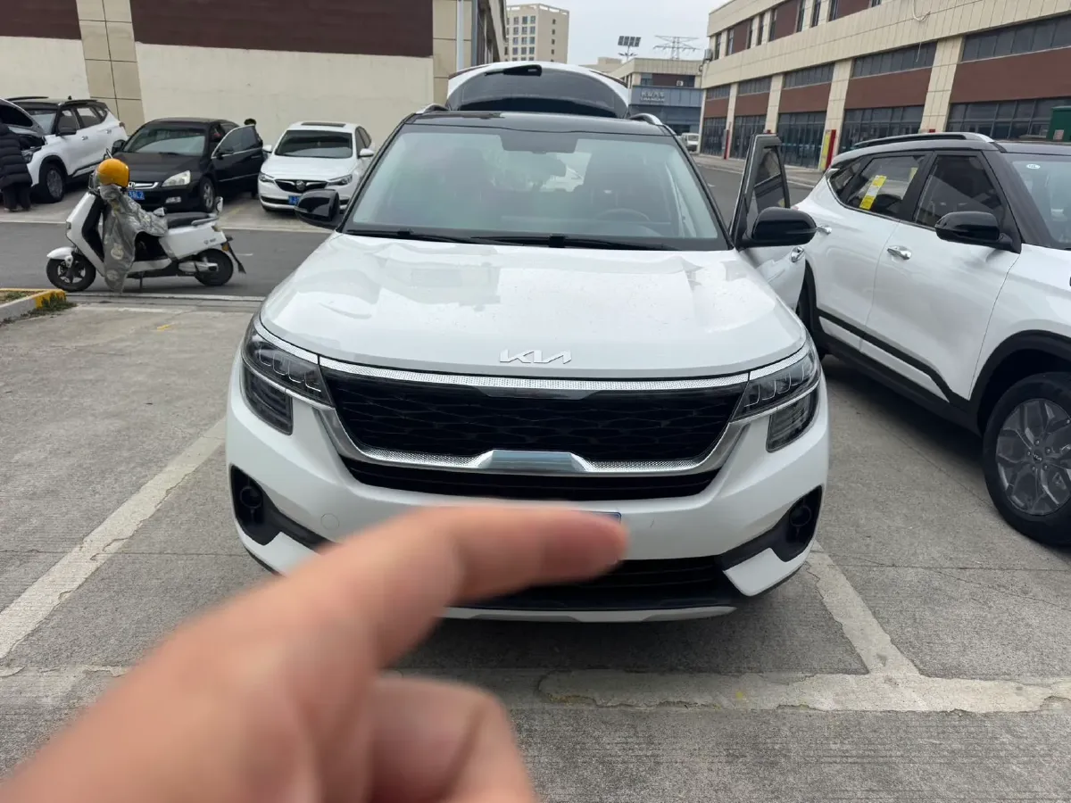 2020 Kia KX3 1.5L 115HP L4 CVT,autocango,china used car exporter,china ev exporter,chinese used car exporter,chinese used ev exporter
