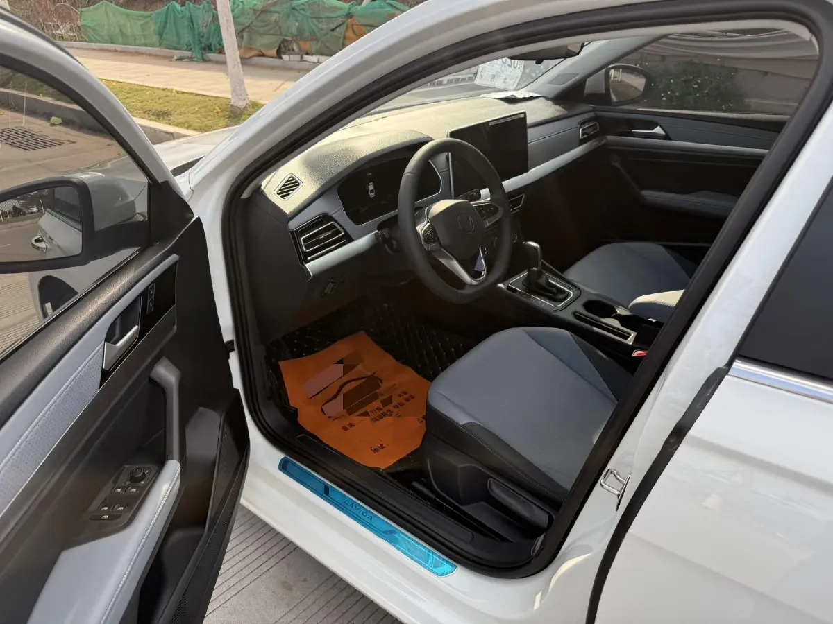 2024 Volkswagen Lavida 1.5L 110HP L4 6AT,autocango,china used car exporter,china ev exporter,chinese used car exporter,chinese used ev exporter