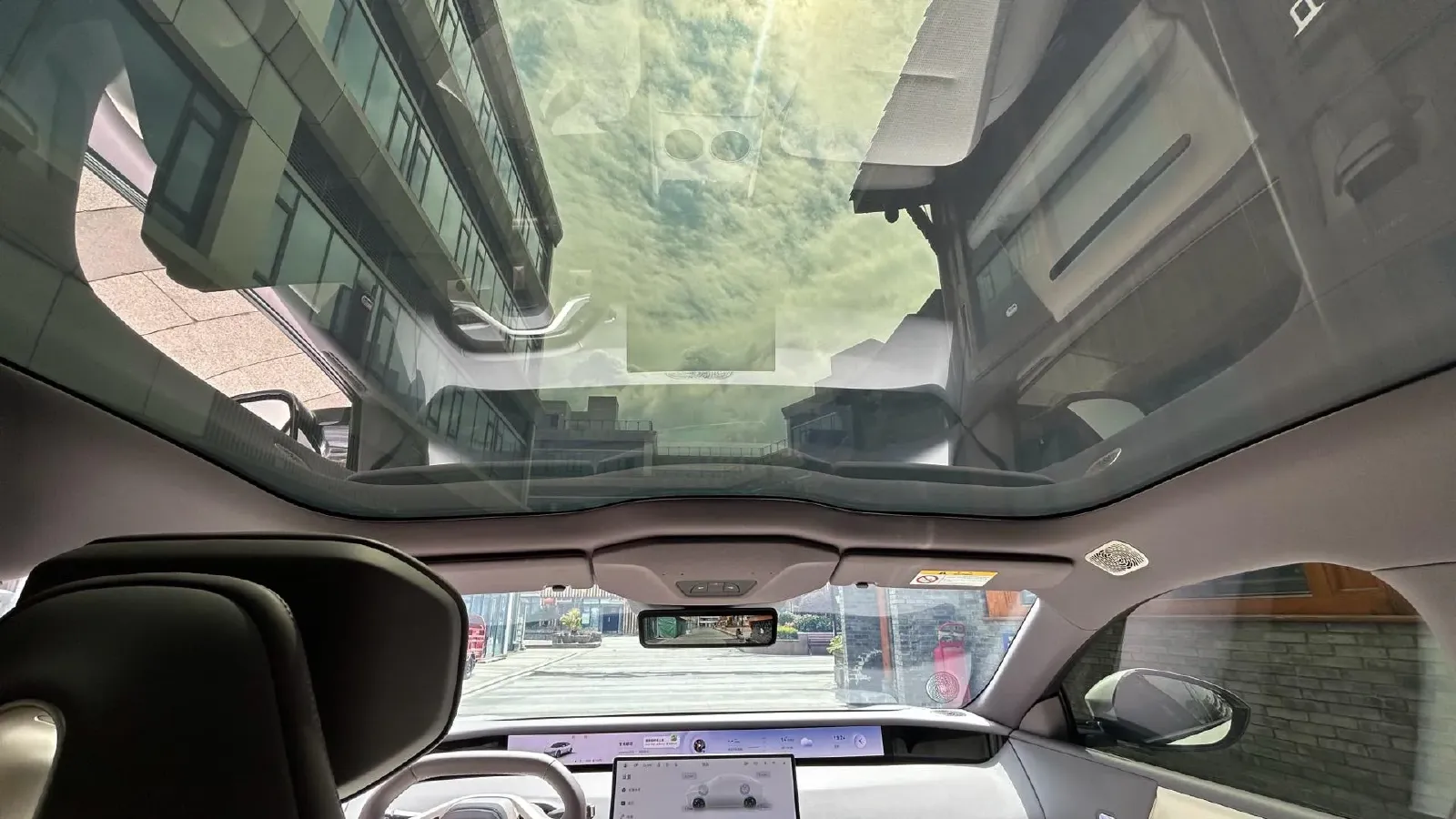 2025 Avatr 06 BEV,autocango,china used car exporter,china ev exporter,chinese used car exporter,chinese used ev exporter