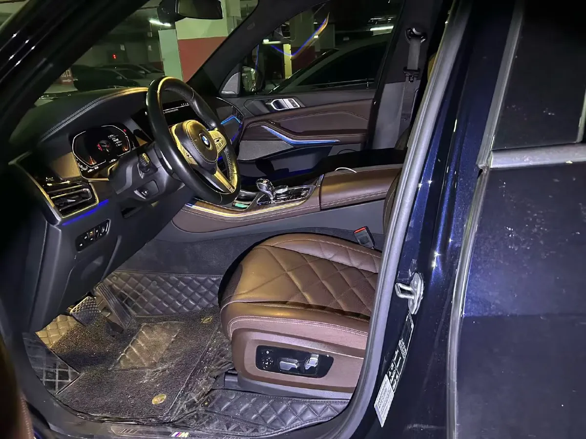 2022 BMW X5 3.0T 333HP L6 8AT,autocango,china used car exporter,china ev exporter,chinese used car exporter,chinese used ev exporter