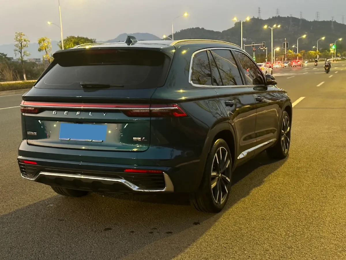 2021 Geely Monjaro 2.0T 218HP L4 7DCT,autocango,china used car exporter,china ev exporter,chinese used car exporter,chinese used ev exporter