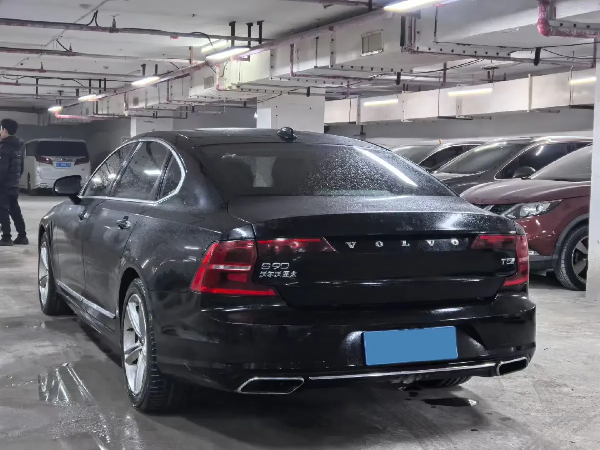 2019 Mercedes-Benz E Class 1.5T 184HP L4 9AT,autocango,china used car exporter,china ev exporter,chinese used car exporter,chinese used ev exporter